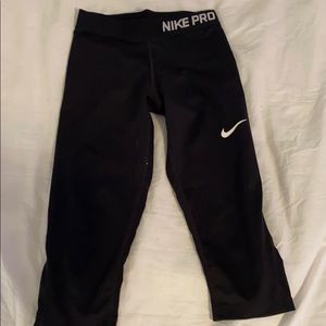 Nike Kids Cropped Black Leggings